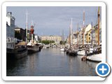 Canal with Nyhavn left and right
