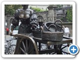 Molly Malone statue (Grafton Street)