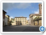 A Lucca plaza