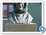 Amundsen statue outside museum