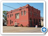 Romanesque Bank Building. Built in 1905, this longtime bank now houses Grandmother's Buttons.