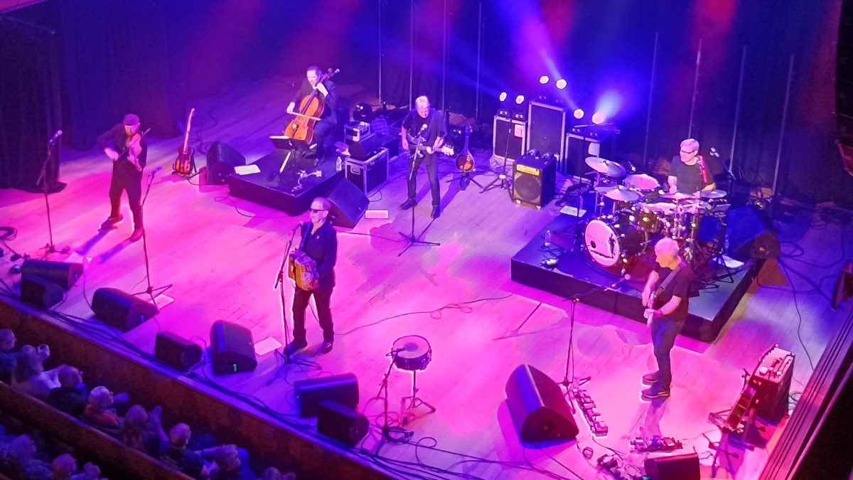 Oysterband - The Long Goodbye Indeed