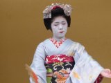 Geisha traditional dance