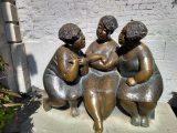 Les Chuchoteuses (2002 bronze outdoor sculpture by Rose-Aimée Bélanger )